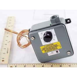 Johnson Controls A28KA-1 2-SPDT 2-Stage Temperature Control 0°-150°F 10' Capillary Water/Dust Tight