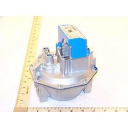 Weil McLain 511-044-193 1 1/2 Inch Gas Valve V8943A1129