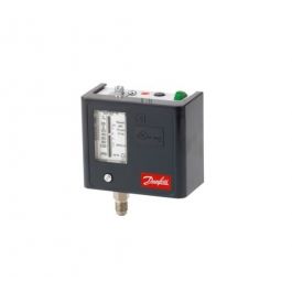 Danfoss 060-5244 SPDT Pressure Switch M/R 100/600 PSI 1/4"Flare KPU6B