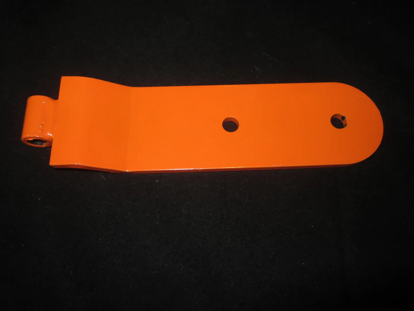 1001117206 Hinge, Strap Upper Door Glass | JLG