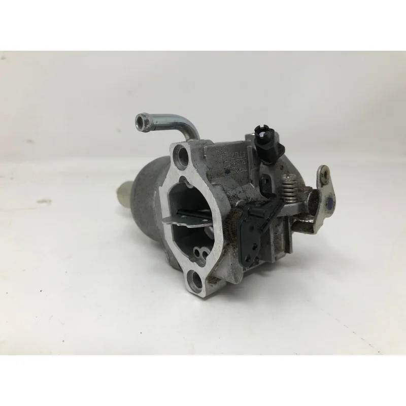 594601 Briggs and Stratton Carburetor from D110 100 Series Tractor