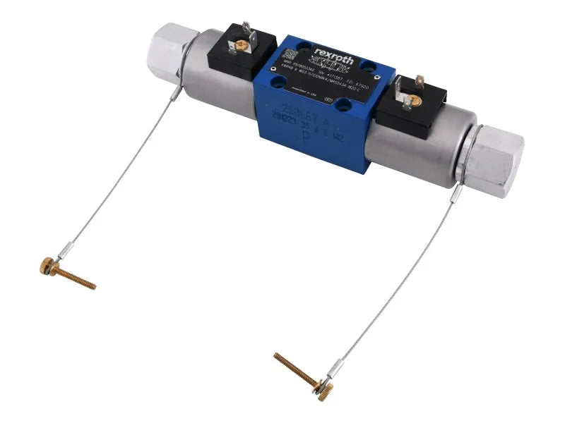 JLG Part # 70005374 – Directional Control Valve