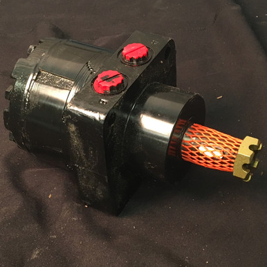 900-3941-16: Motor, Hyd White 28Ci 1-1/4 Tapered Shaft (See Notes)