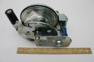 Genie Lift Part # 5033GT - WINCH ASSY-KX1051,W/SHORT HNDL, EA