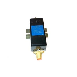 Johnson Controls P-5210-1010 Pneumatic Pressure Transmitter 0-15 PSI
