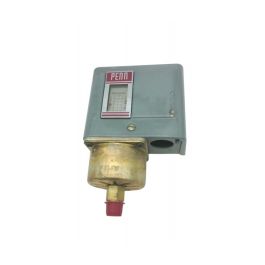 Johnson Controls P47BA-1 Pressure Switch 0-15 PSI Close Rise