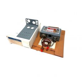 Johnson Controls P70MA-18 Dual Pressure Control 12" /80 PSI Low 100/425 PSI High M/R 36" Capacity