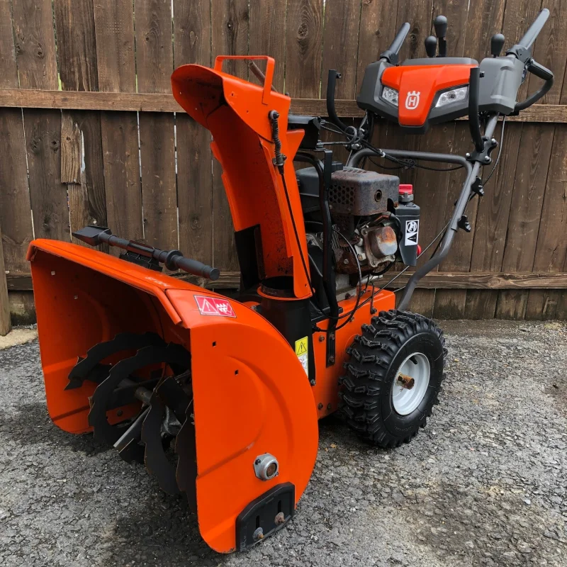 ST 224 Husqvarna 24″ Snow Blower (Used)