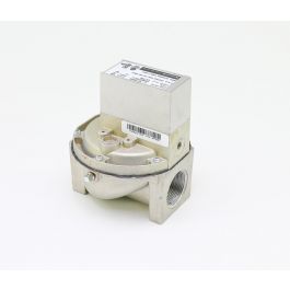 Honeywell V48A2185 1 1/2" Gas Valve 120V 1/2 PSI Normally Closed